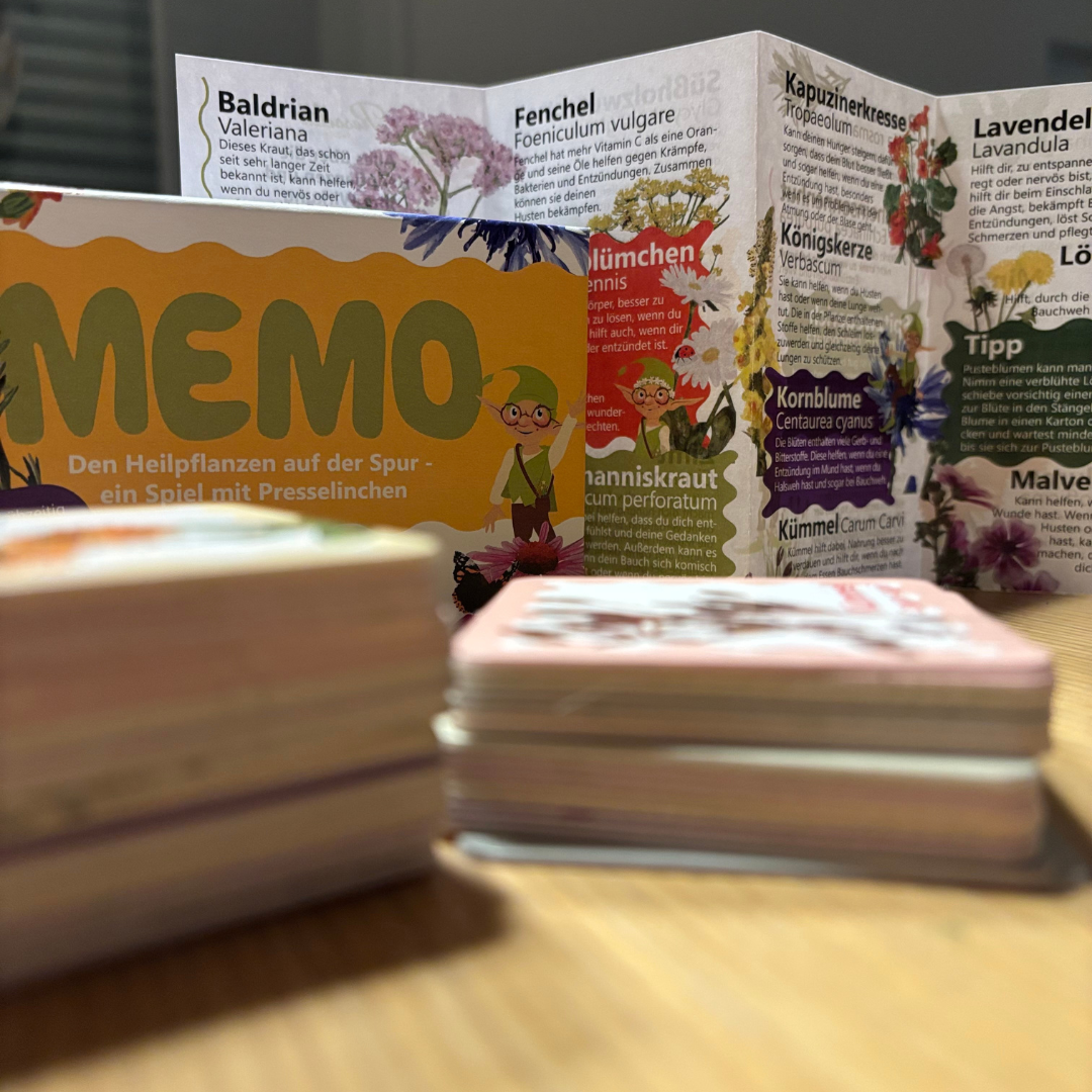 Memo-Spiel "Den Heilpflanzen auf der Spur", 24 Memo-Paare mit Infoheft